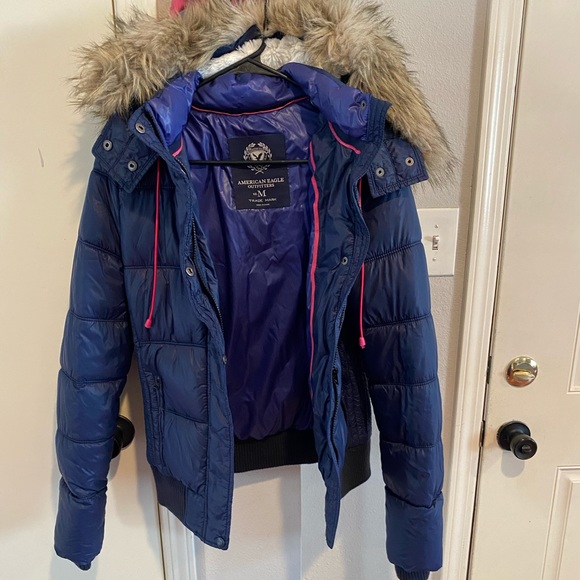 American Eagle Puffer Jacket - Picture 1 of 1